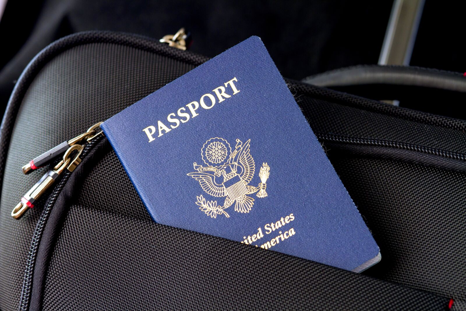 Canon EOS 7D + Canon EF 70-200mm F4L IS USM sample photo. Passport, flag, travel photography