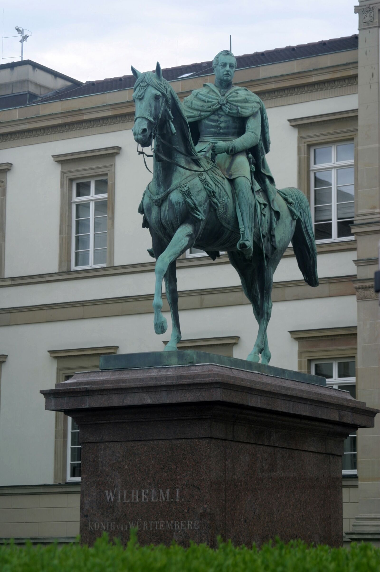 Canon EOS 10D sample photo. Statue, king wilhelm i photography
