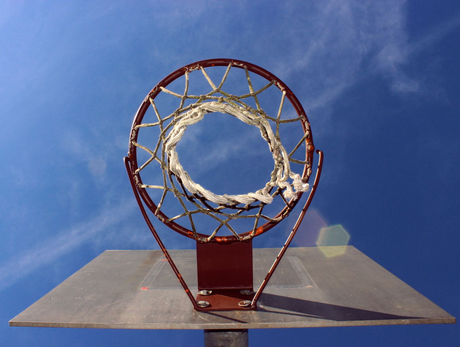 Canon EOS 600D (Rebel EOS T3i / EOS Kiss X5) sample photo. Basketball hoop, basketball, sport photography