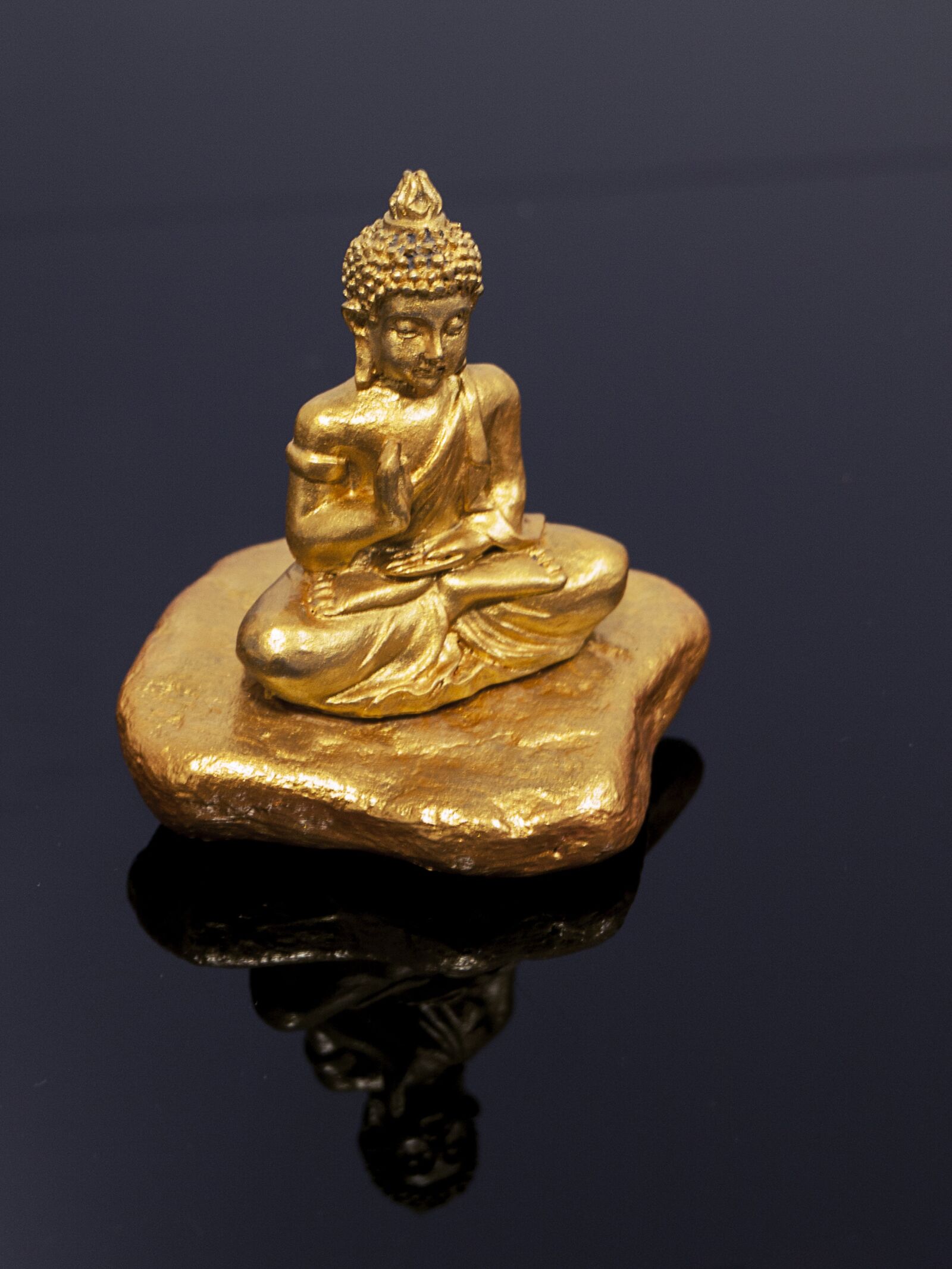 Olympus E-510 (EVOLT E-510) sample photo. Buddha, sculpture, zen photography