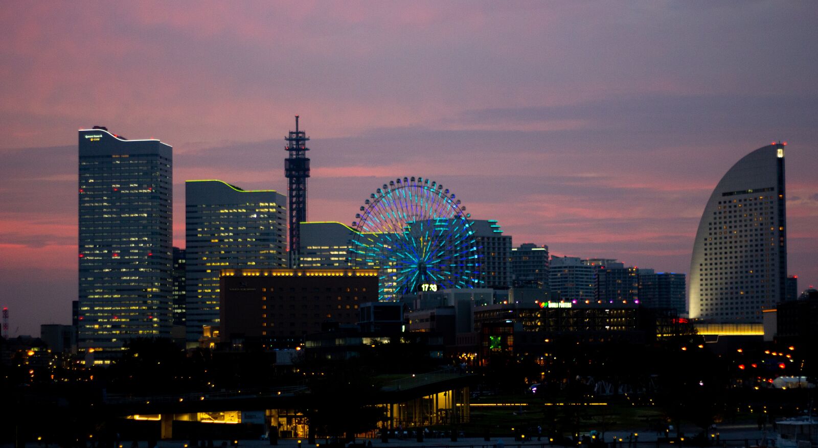 Canon EOS 60D + Canon EF 50mm F1.8 II sample photo. Japan, yokohama, sunset photography