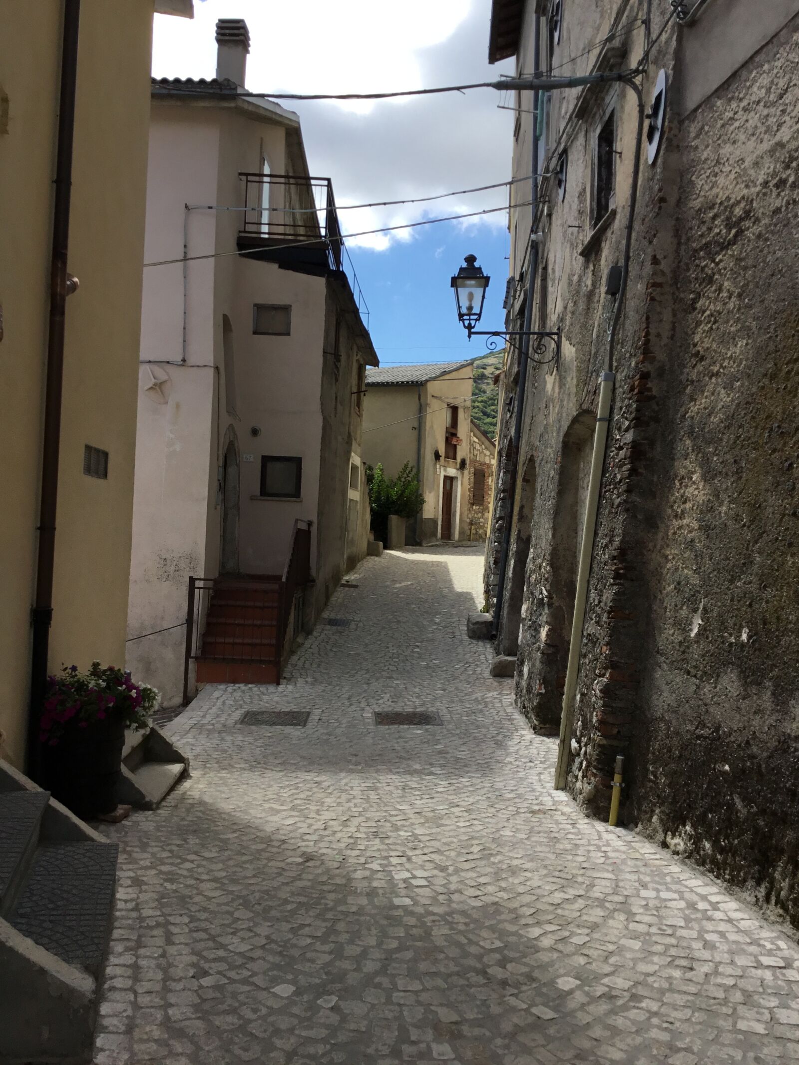 iPad Pro back camera 3.3mm f/2.4 sample photo. Villages, italians, historical photography