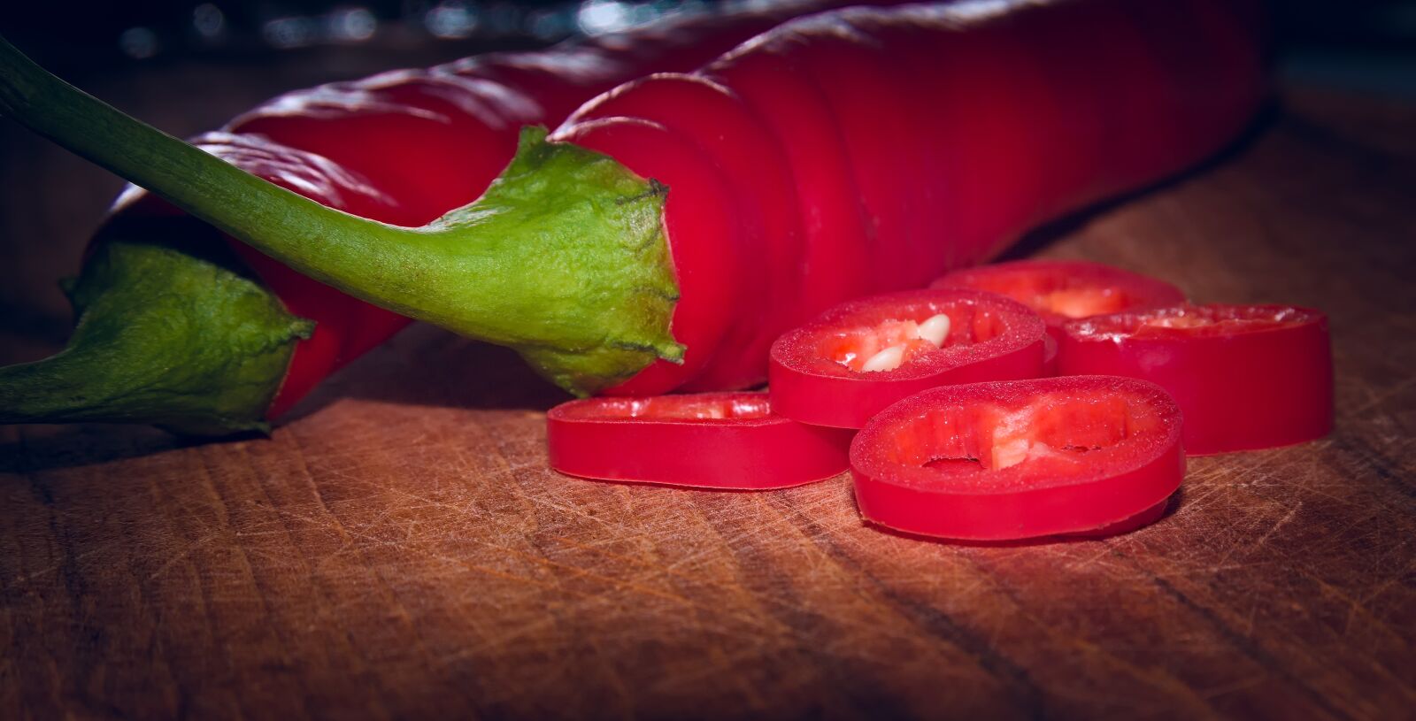 Canon EOS 40D sample photo. Paprika, chili, red photography