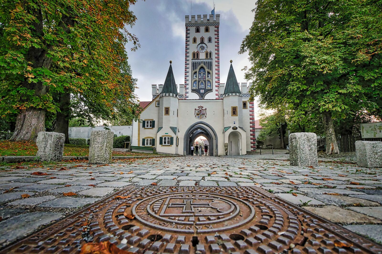 Panasonic Lumix DMC-GX8 sample photo. City gate, landsberg, architecture photography