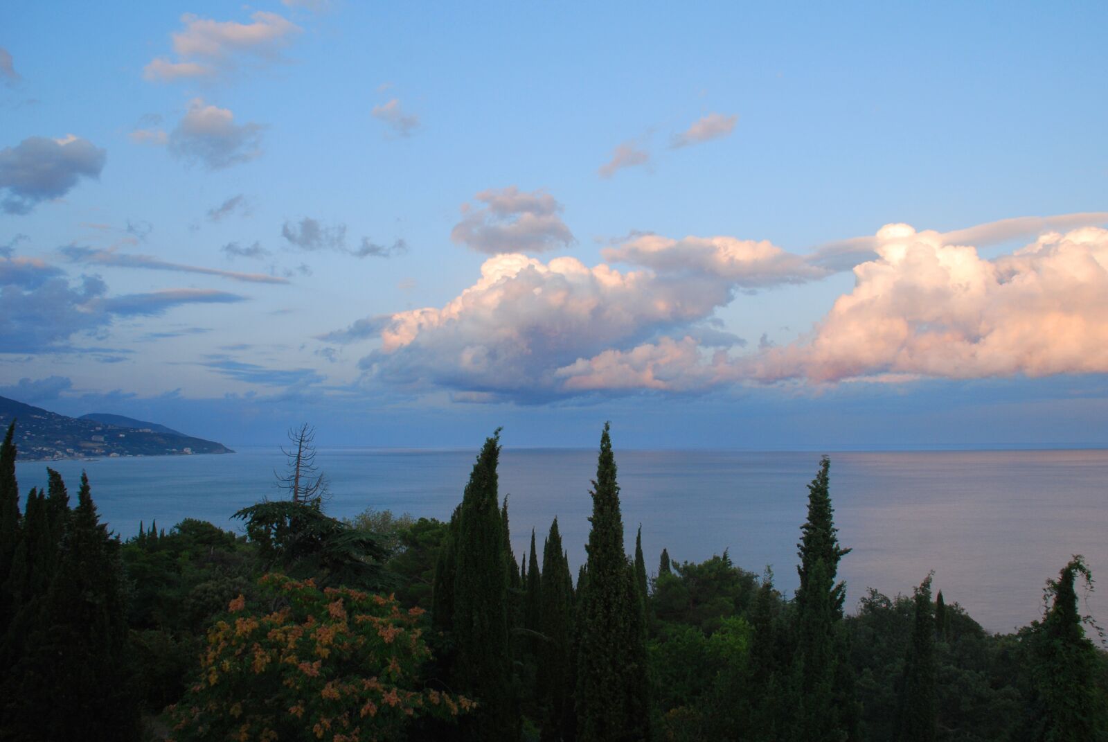 Nikon D80 sample photo. Clouds, evening, sky photography