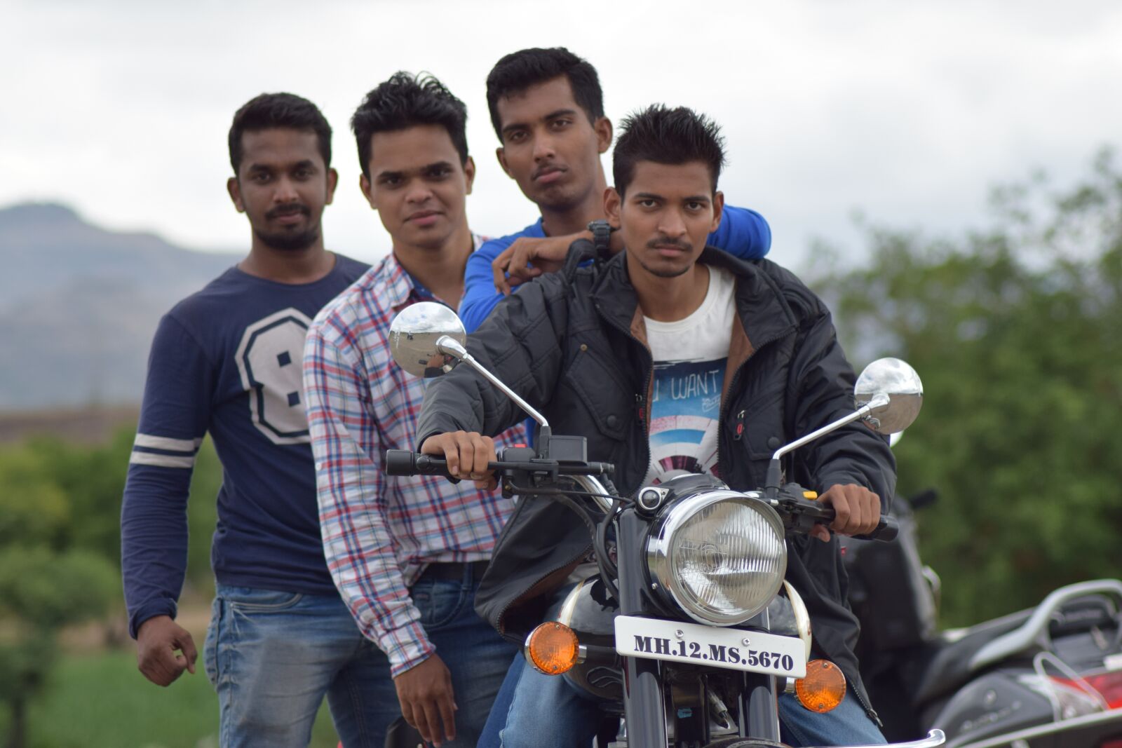 Nikon D3300 sample photo. Man, outdoors, fun photography