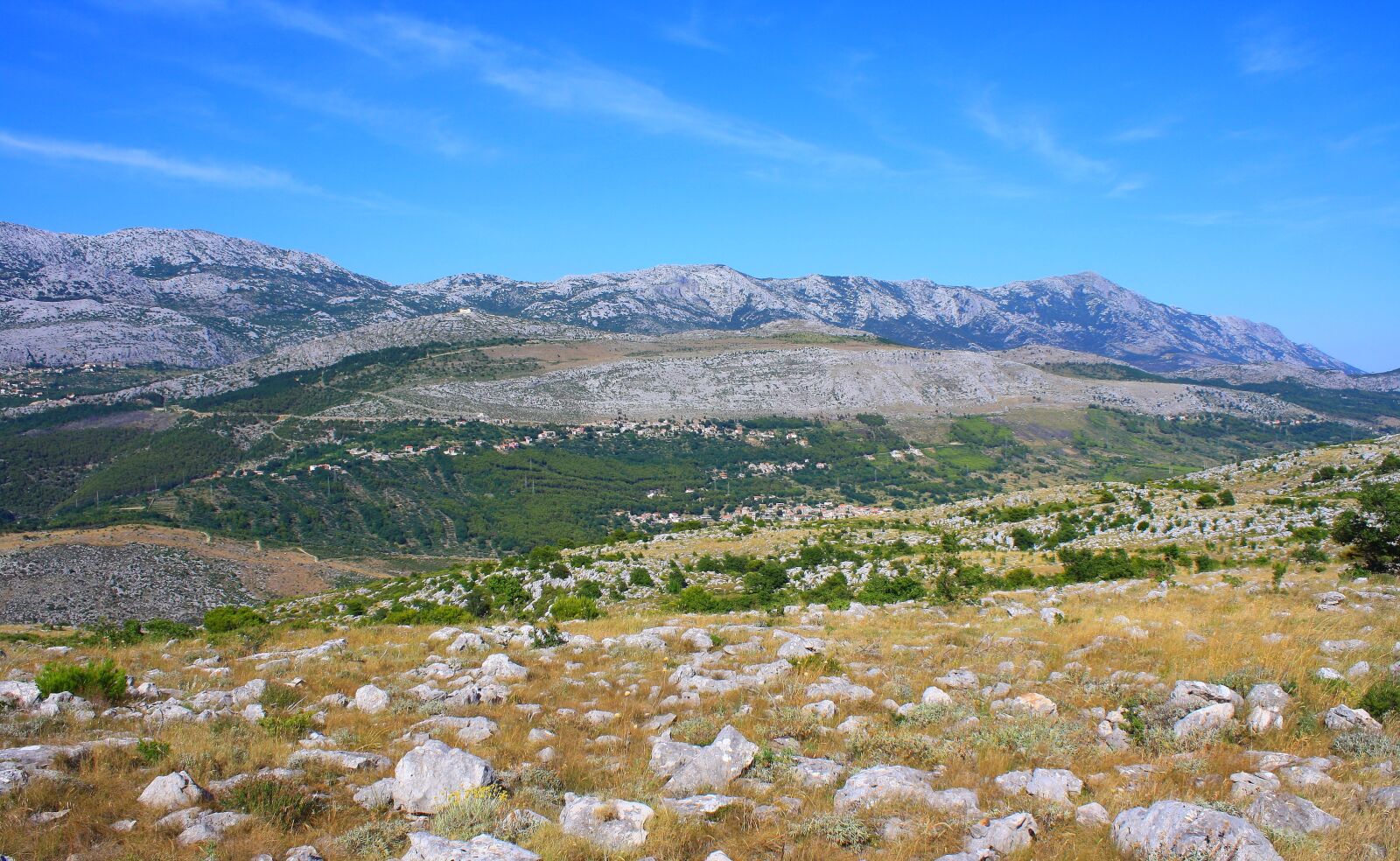 Canon EOS 1000D (EOS Digital Rebel XS / EOS Kiss F) sample photo. Croatia, landscape, mountains photography