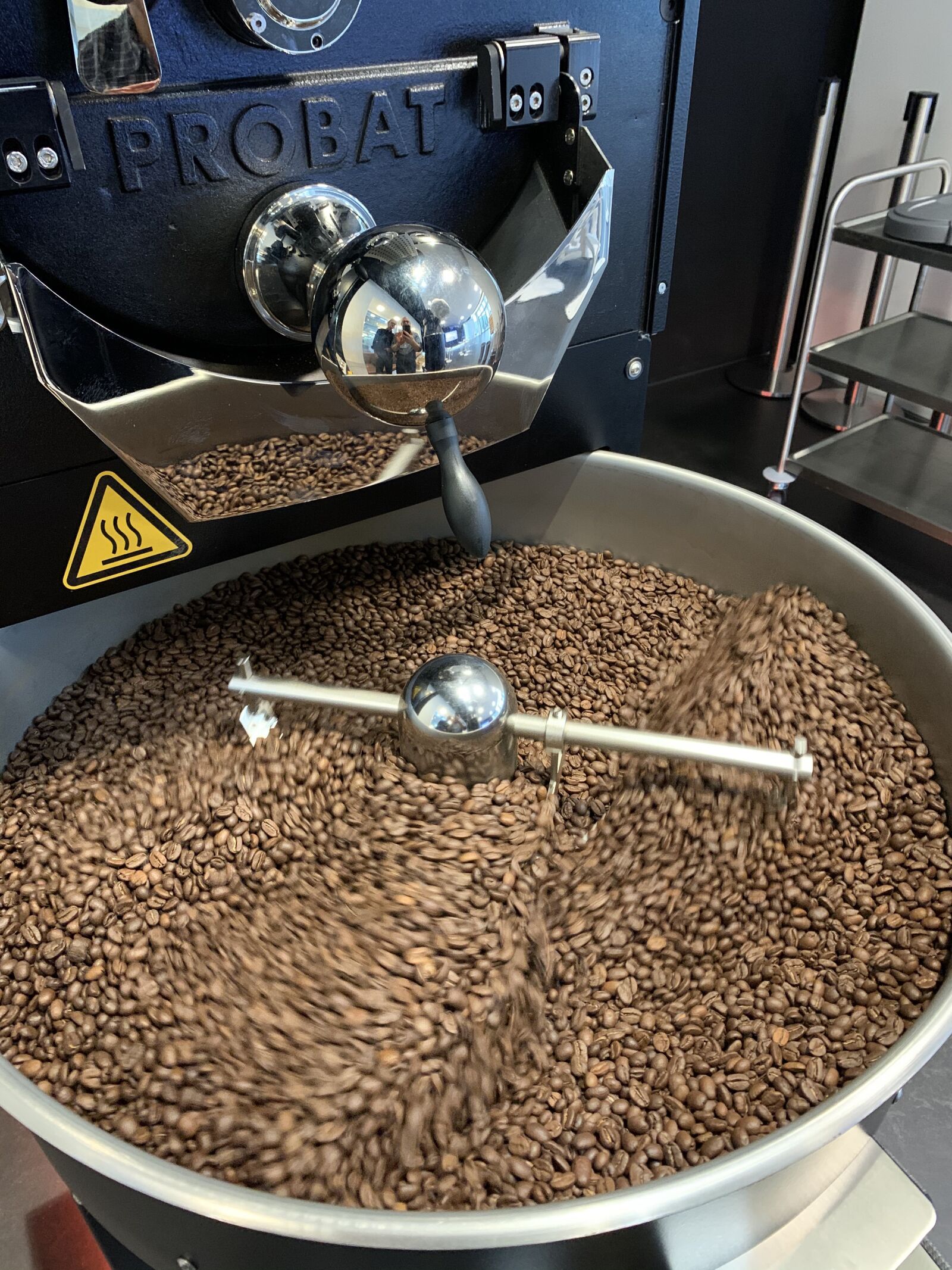 Apple iPhone XR sample photo. Coffee, roast, cooling sieve photography