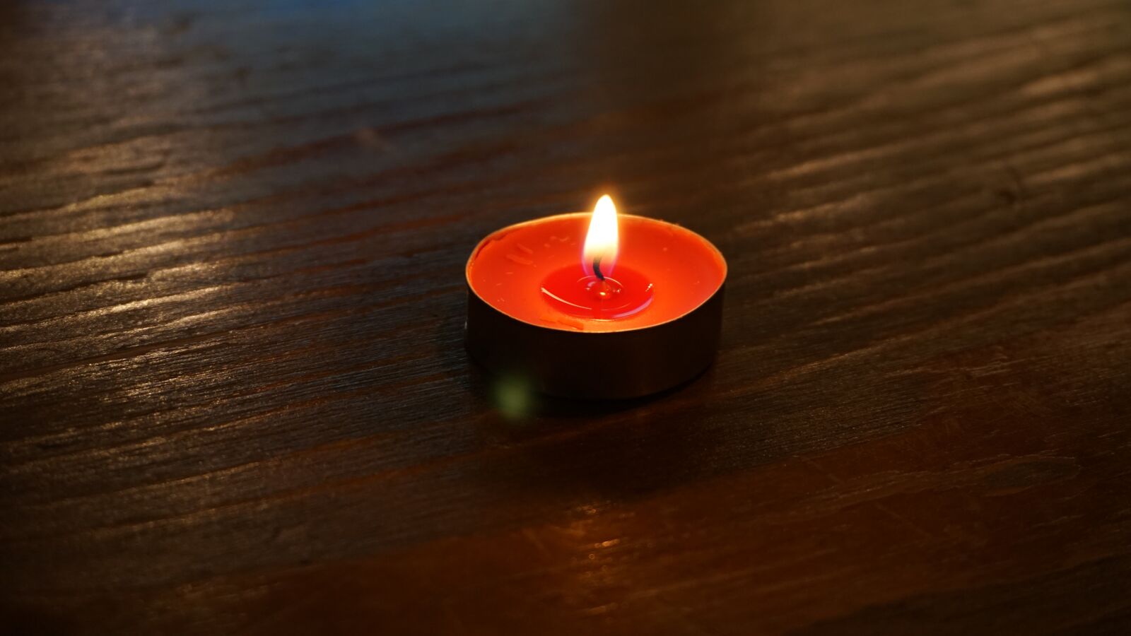 Sony a5100 sample photo. Candle, burnt, flame photography
