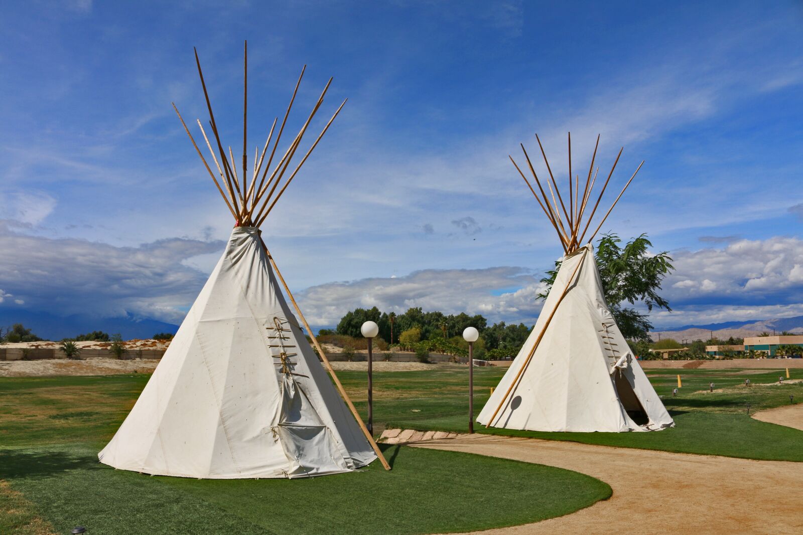 Canon EOS 70D sample photo. Tipe, teepee, indio photography