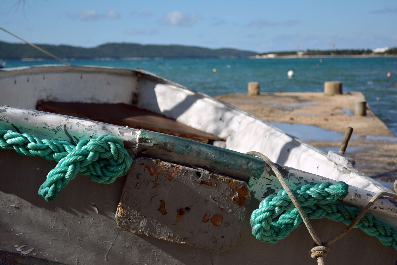 Nikon D5200 sample photo. Wooden boat, stern, rope photography