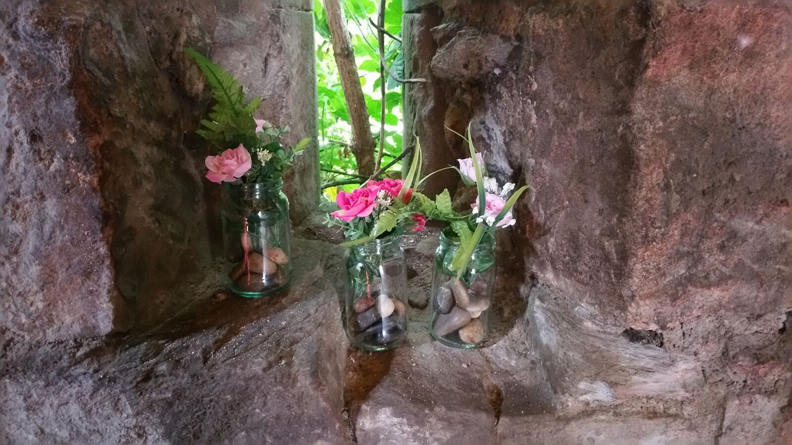 Samsung Galaxy Note4 sample photo. Flowers, flowers, in, jar photography