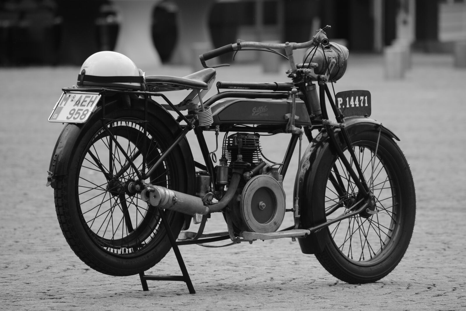 Nikon D5200 sample photo. Moped, moto, bicycle photography