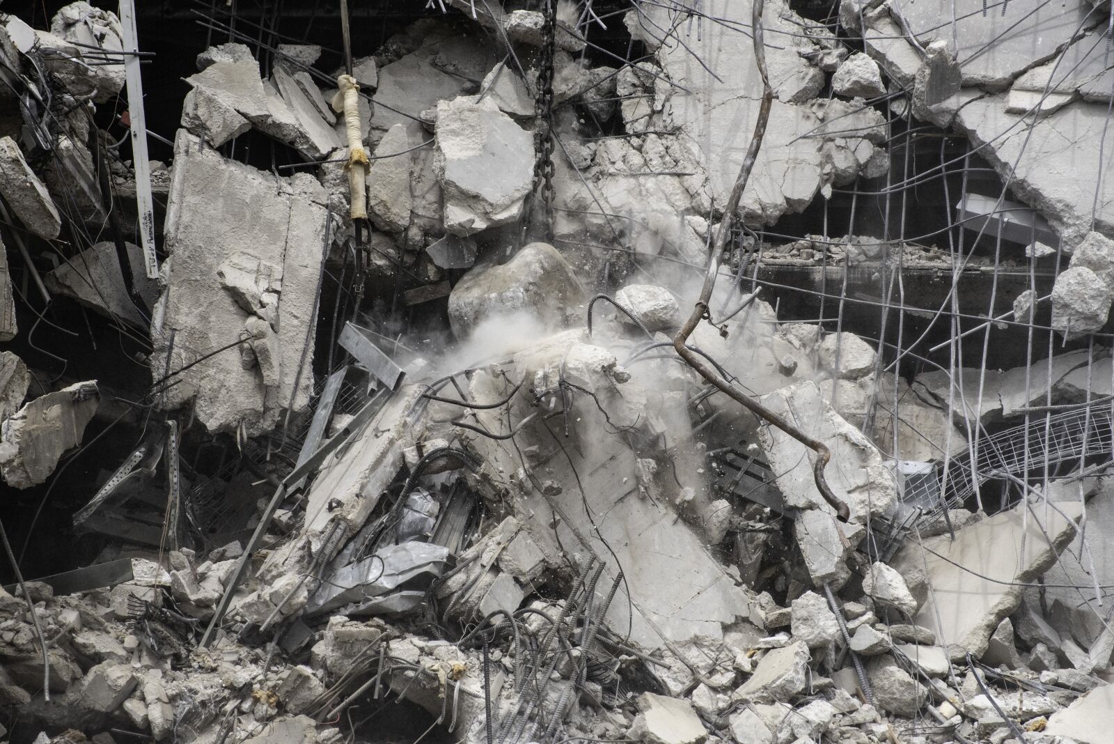 Nikon D750 sample photo. Demolition, construction, debris photography