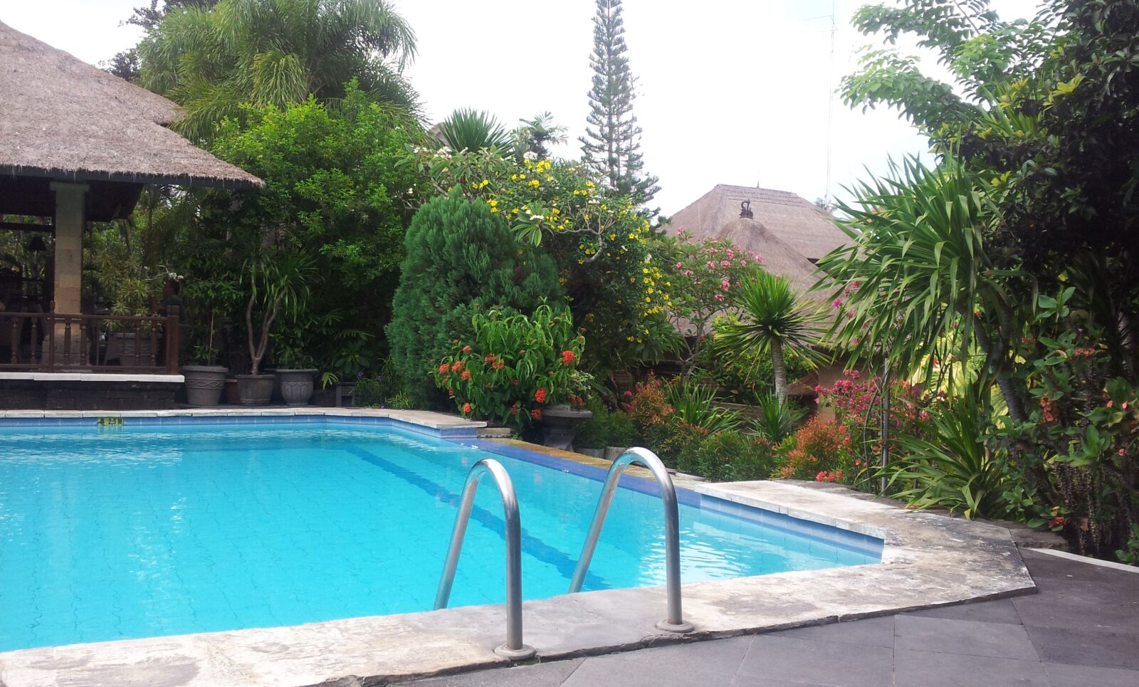 Samsung Galaxy S2 sample photo. Vacations, chill out, pool photography