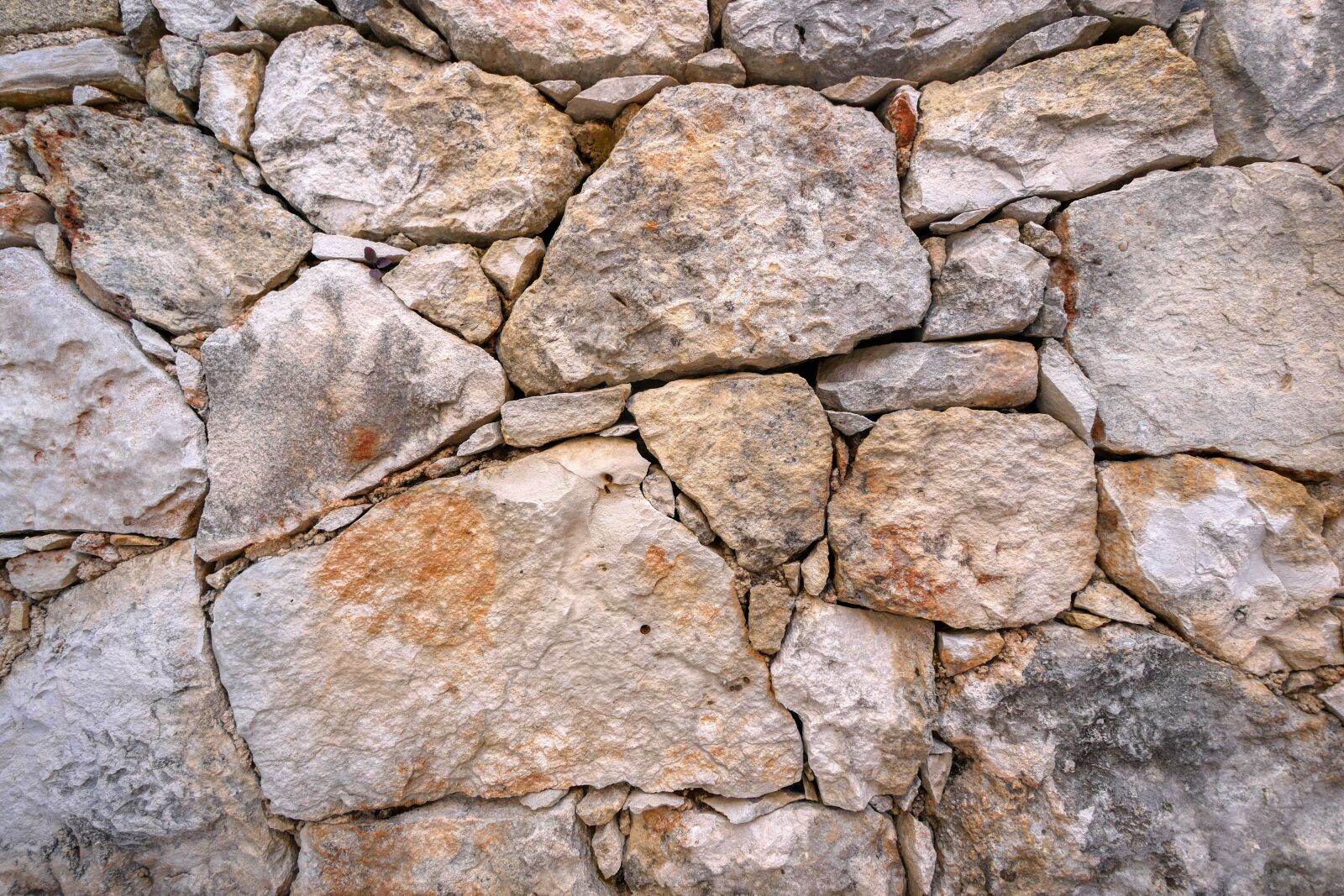 Panasonic Lumix DMC-GX8 sample photo. Wall, stone, natural stone photography