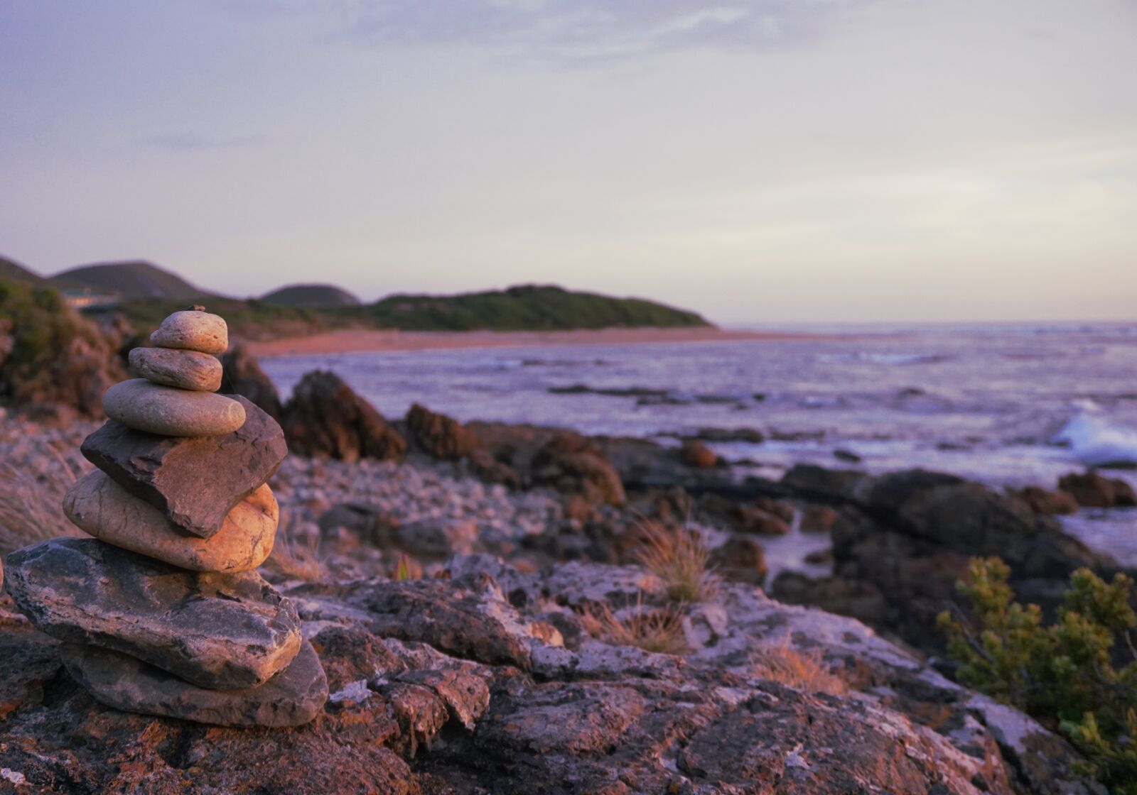 Sony a6000 sample photo. Coast, beach, cairn photography