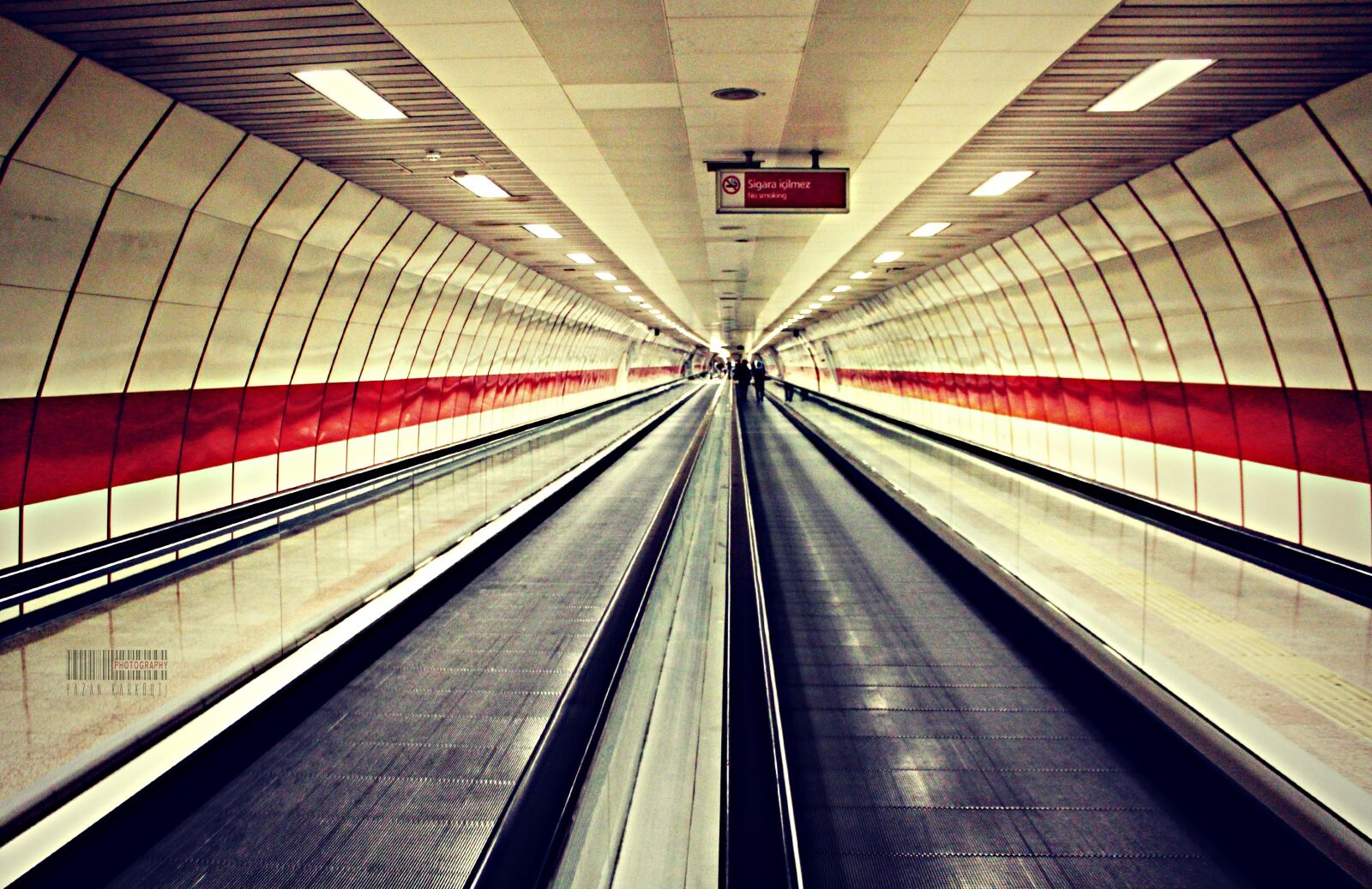 Canon EOS 600D (Rebel EOS T3i / EOS Kiss X5) sample photo. Metro, istanbul, turkey photography