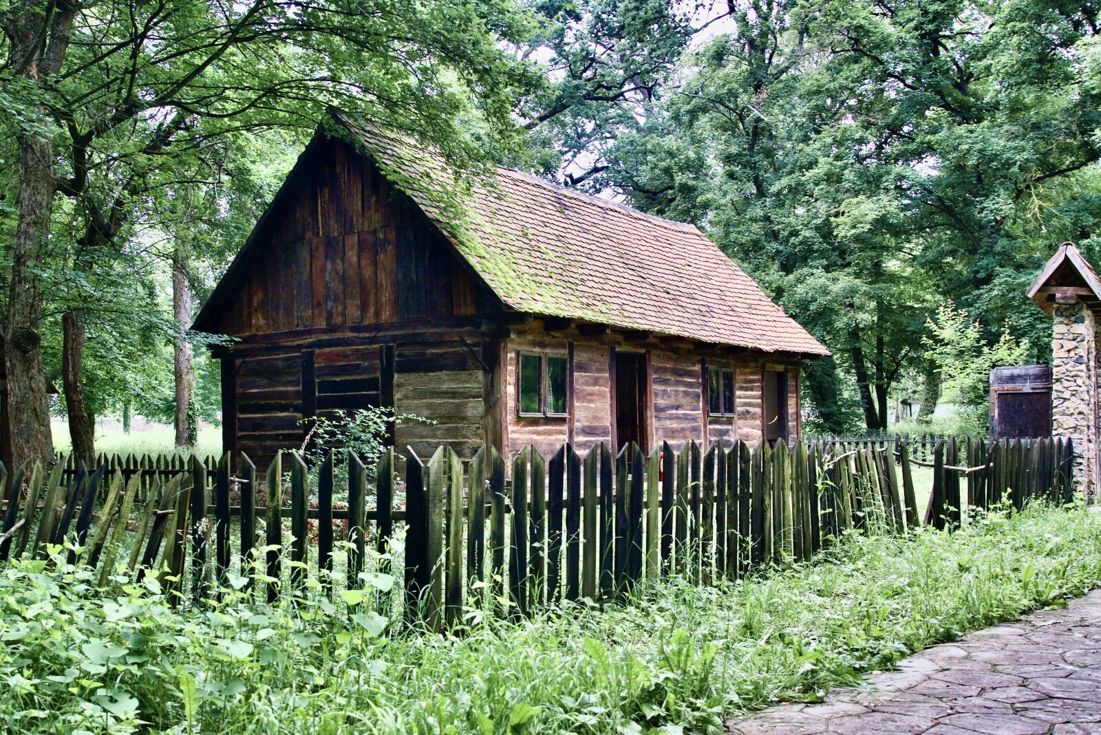 Sony a6500 sample photo. Farm, house, rustic photography