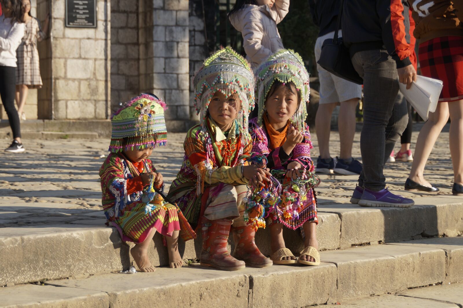 Sony DT 18-250mm F3.5-6.3 sample photo. Vietnam, mountain peoples, costumes photography