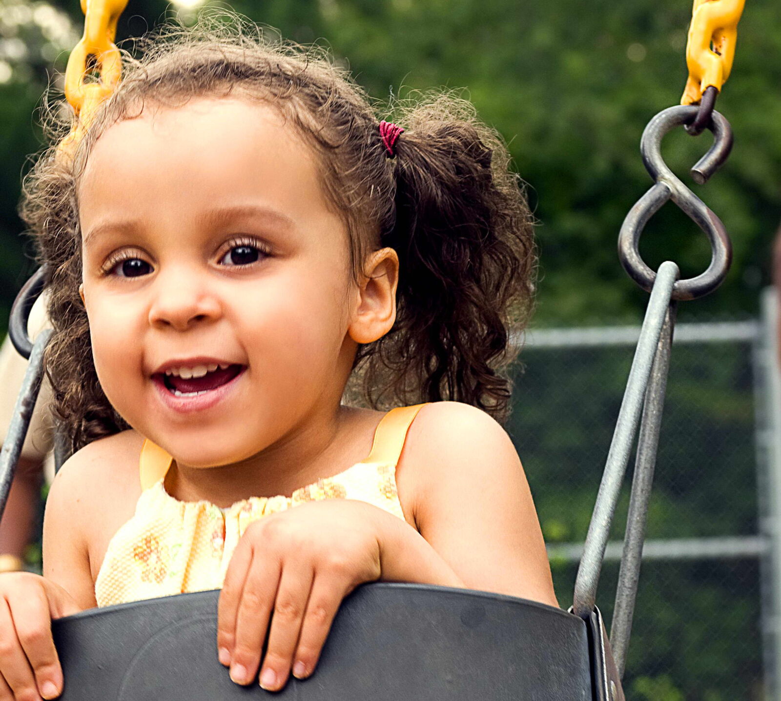 Nikon D300 sample photo. Smile, young girl, fun photography