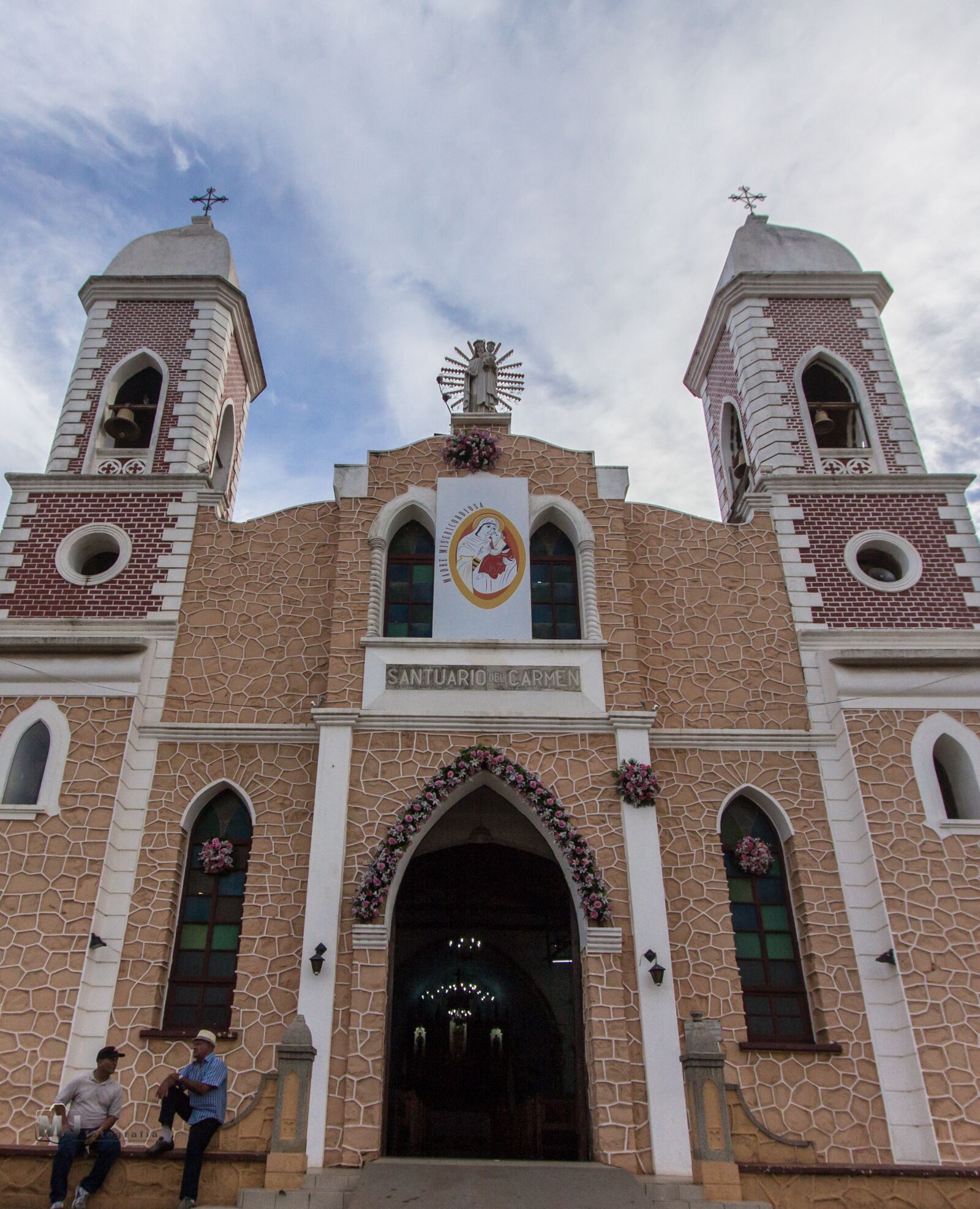 Canon EF-S 10-22mm F3.5-4.5 USM sample photo. Sweet water, panama, church photography