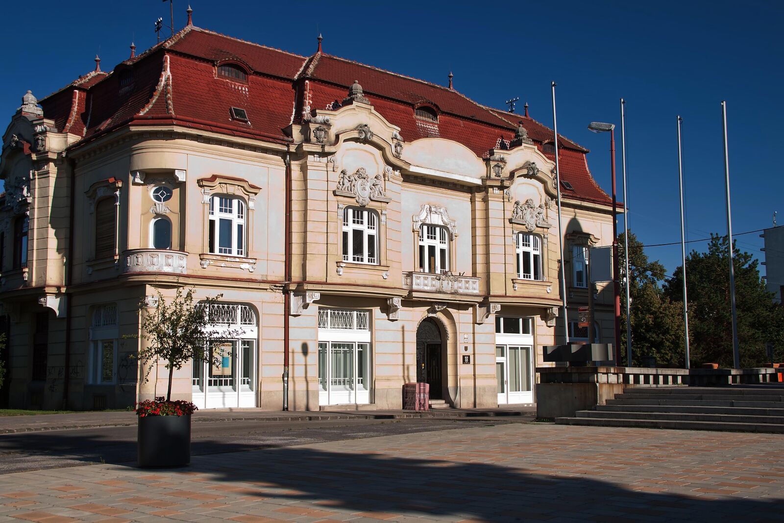 Canon EOS 500D (EOS Rebel T1i / EOS Kiss X3) sample photo. Trnava, slovakia, george f photography