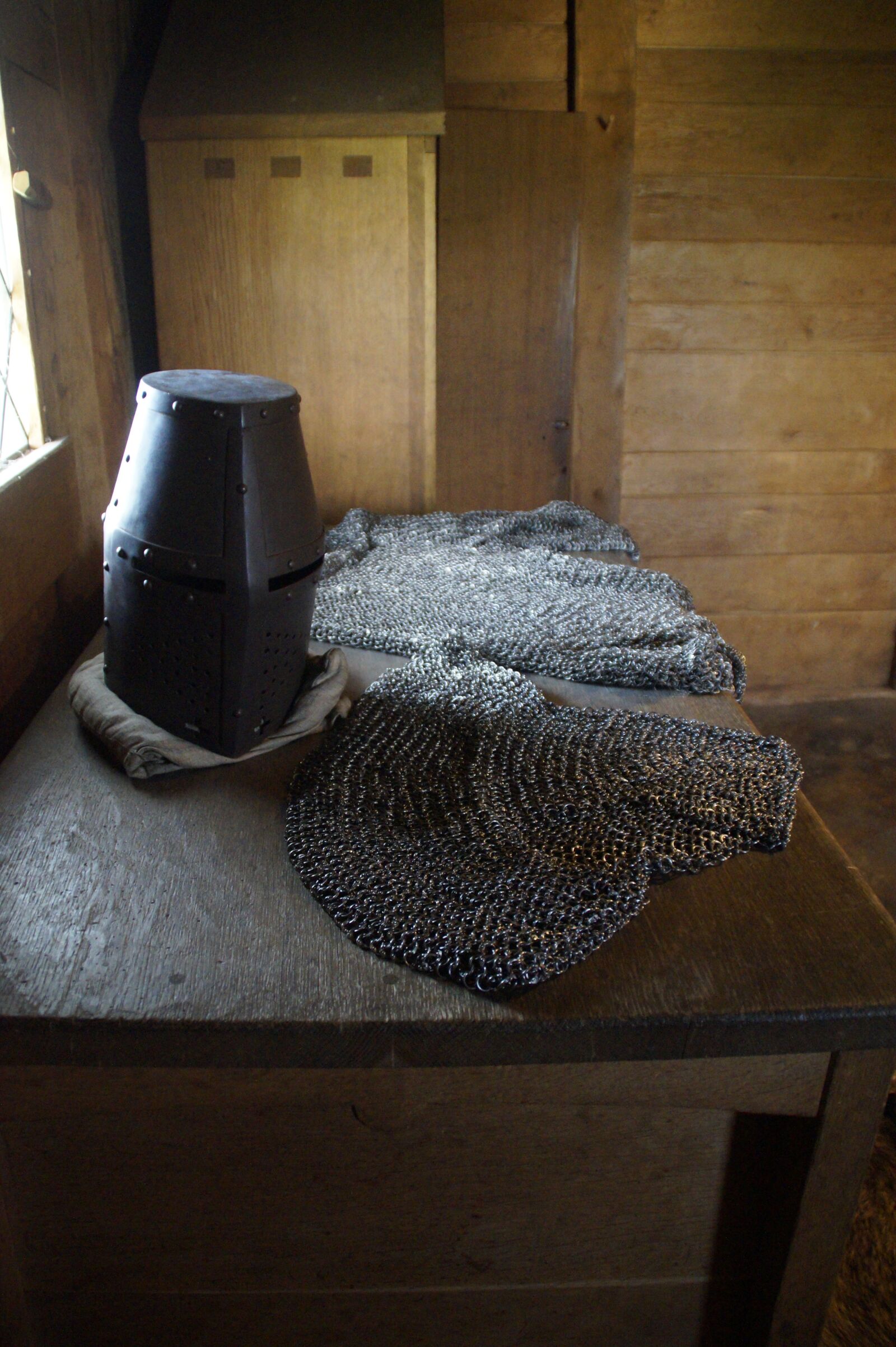 Sony SLT-A58 sample photo. Chainmail, knight, armor photography