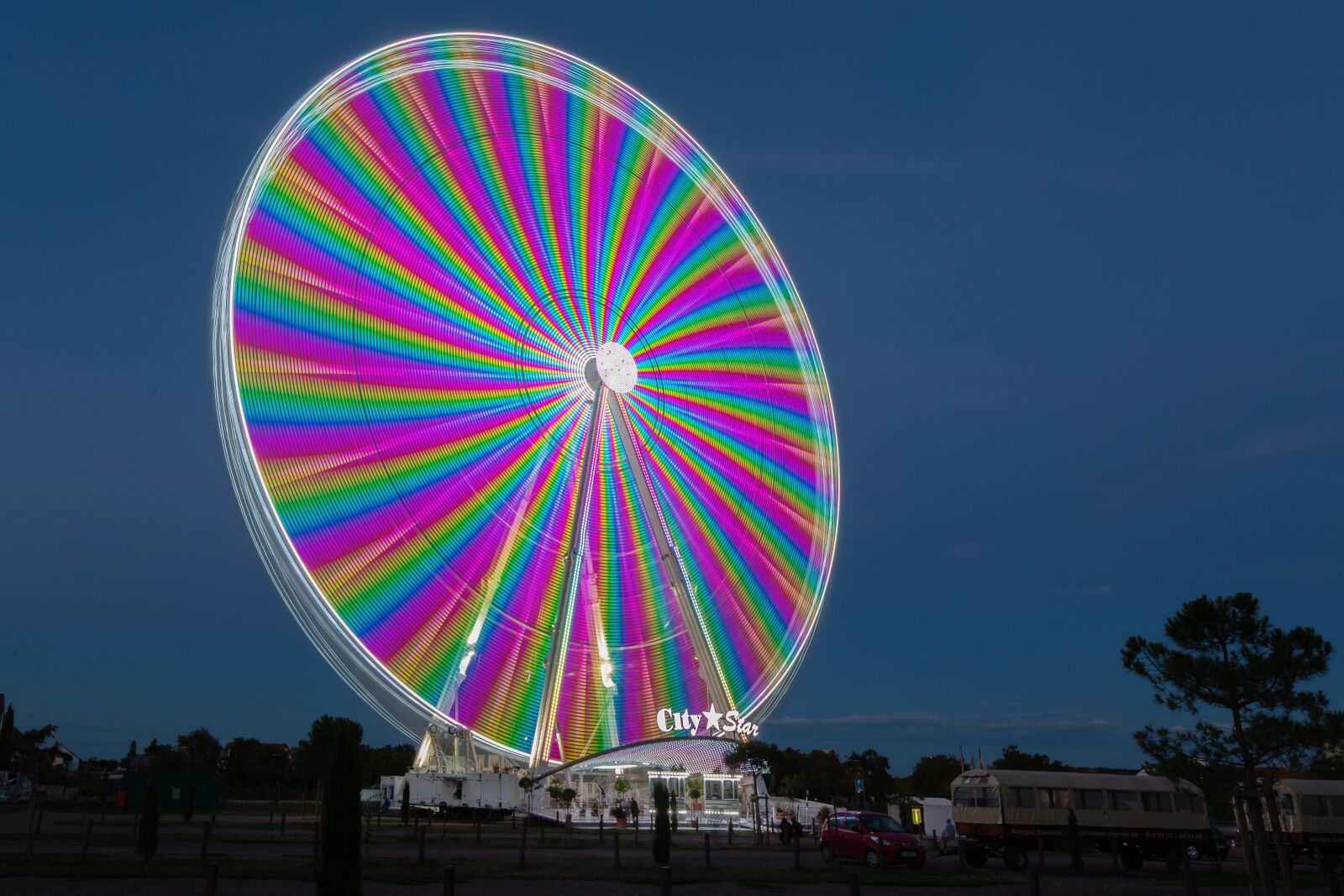 Sigma 14-24mm F2.8 DG HSM Art sample photo. Riesenrad, volksfest, karussell photography