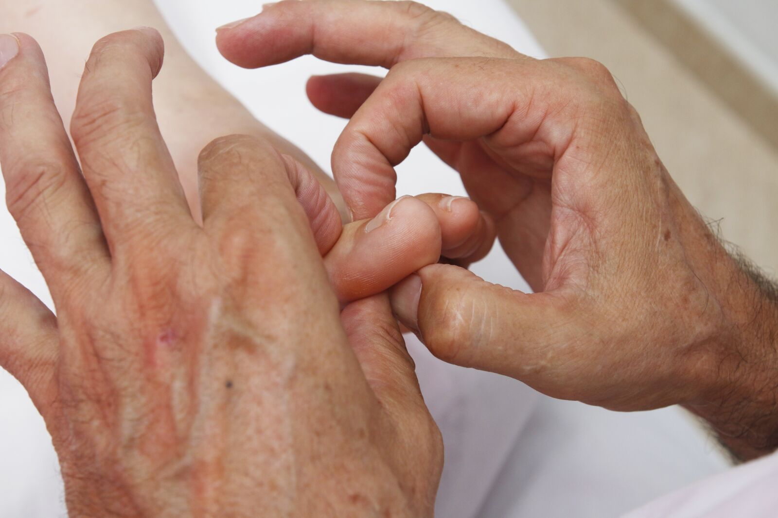 Canon EOS 70D sample photo. Reflexology, therapy, treatment photography