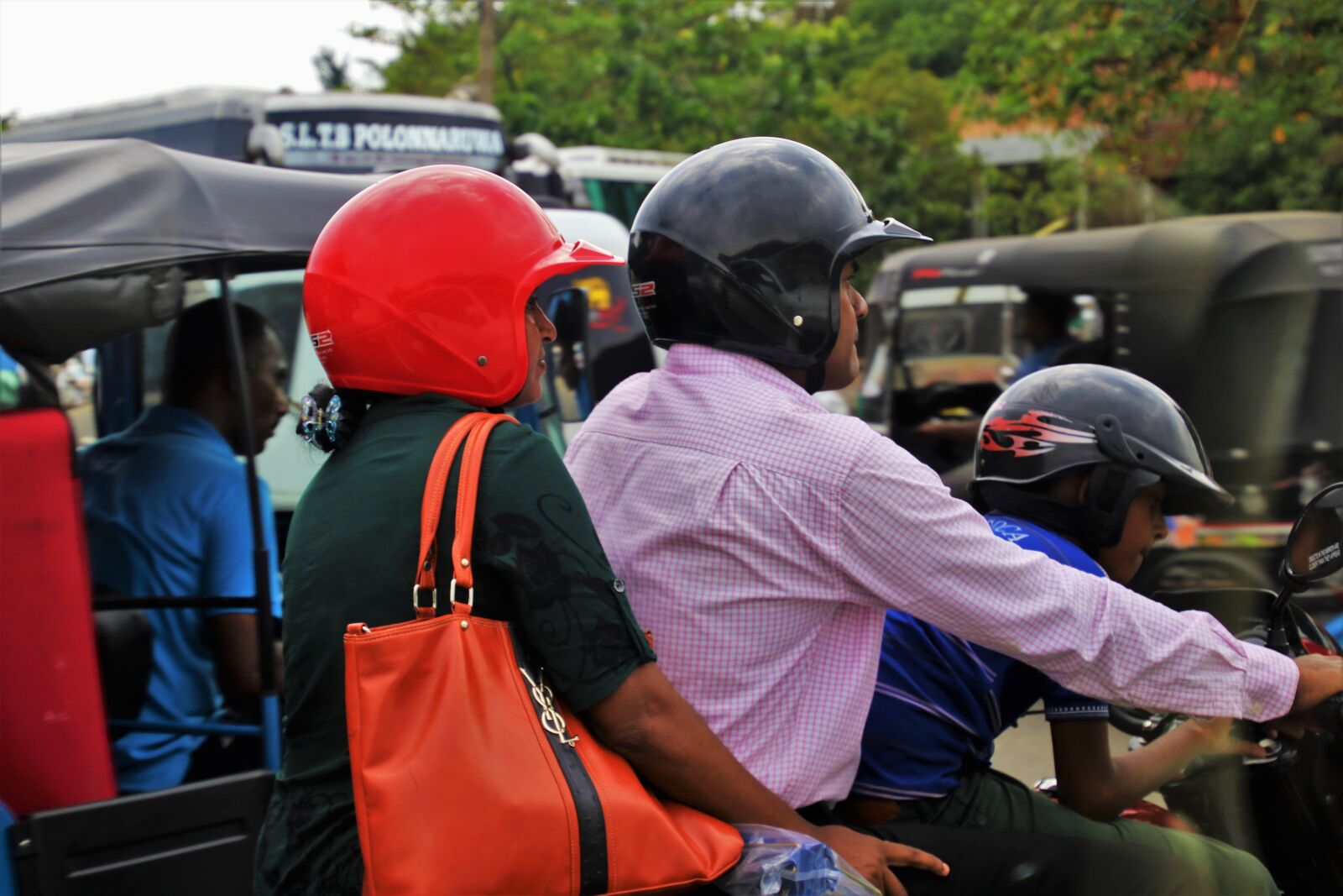 Canon EOS 80D sample photo. Helmet, red, three photography