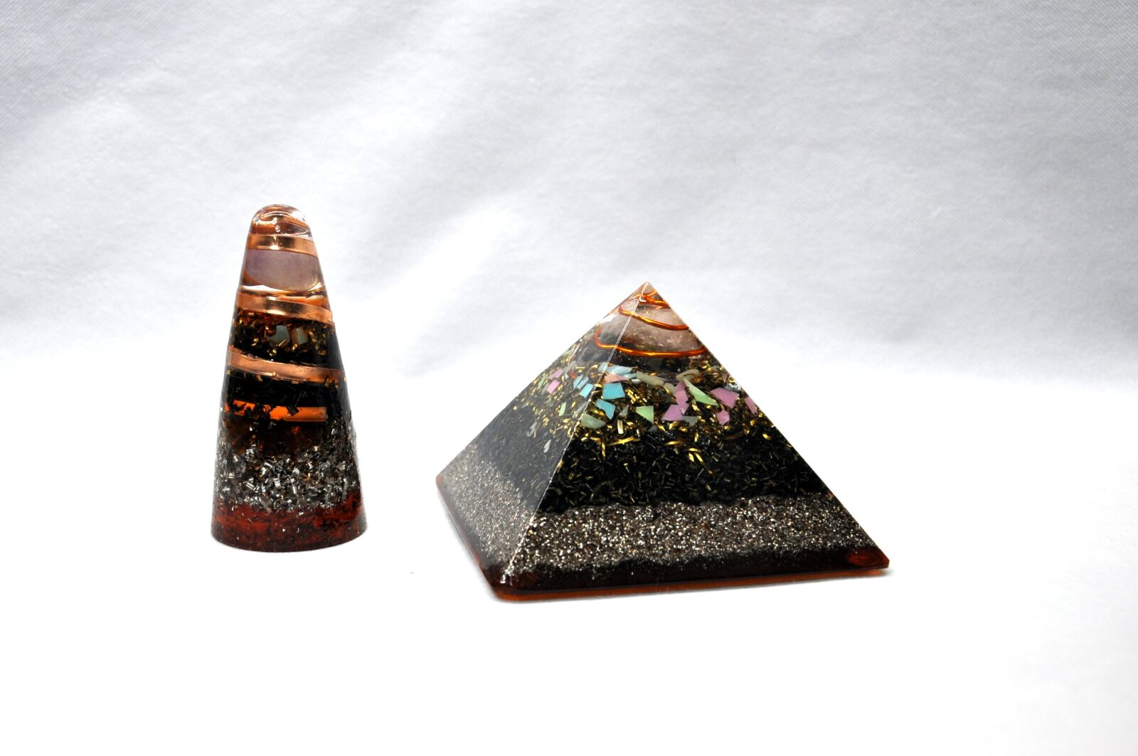 Nikon D5000 sample photo. Orgone, cone, pyramids photography