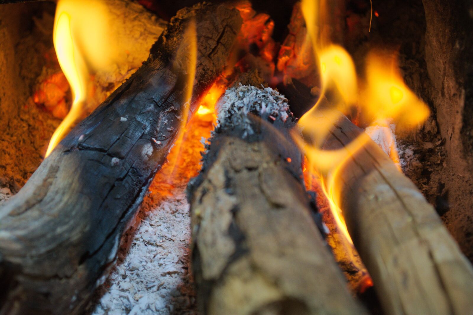 Nikon D5200 sample photo. Wood burning stove, fire photography