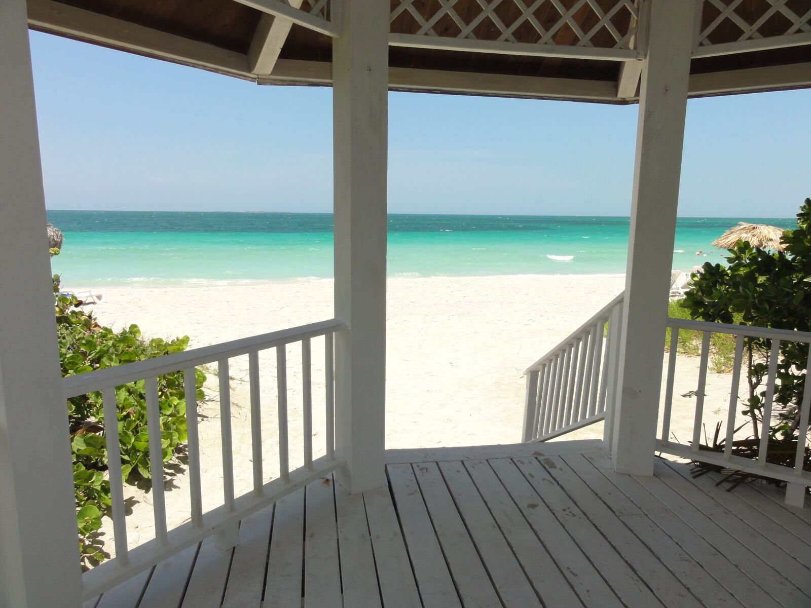 Sony DSC-HX5V sample photo. Cuba, varadero, beach photography