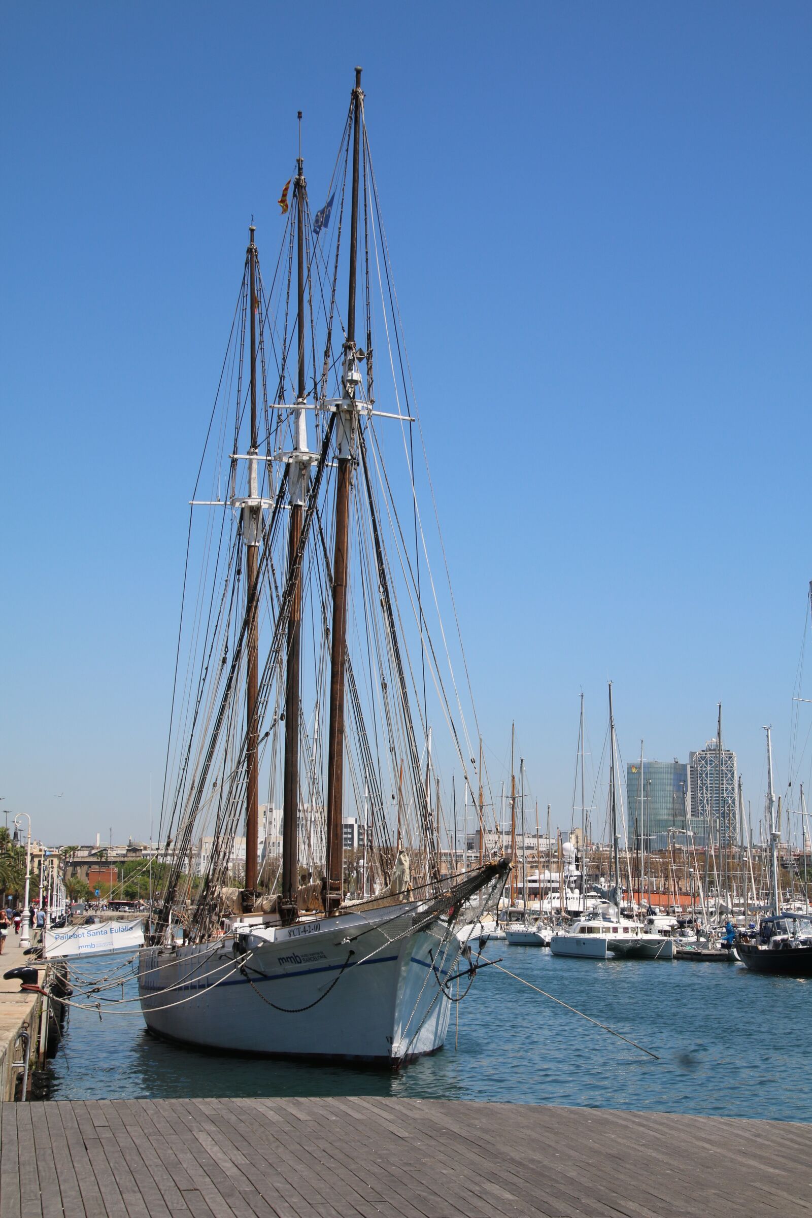 Canon EOS 70D sample photo. Ship, sailing boat, barcelona photography