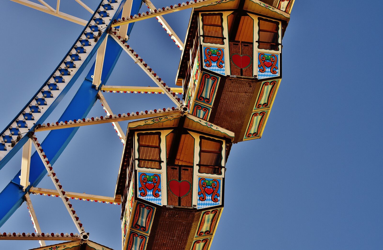Nikon D7200 sample photo. Oktoberfest, ferris wheel, gondolas photography