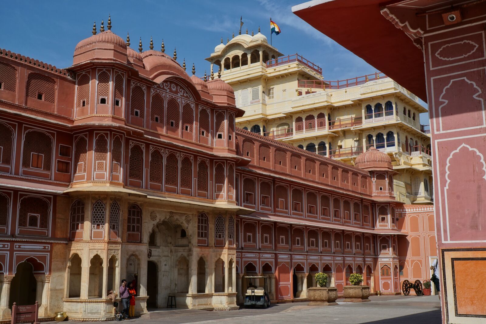 Sony a6000 + Sony E 18-55mm F3.5-5.6 OSS sample photo. City palace, jaipur, india photography