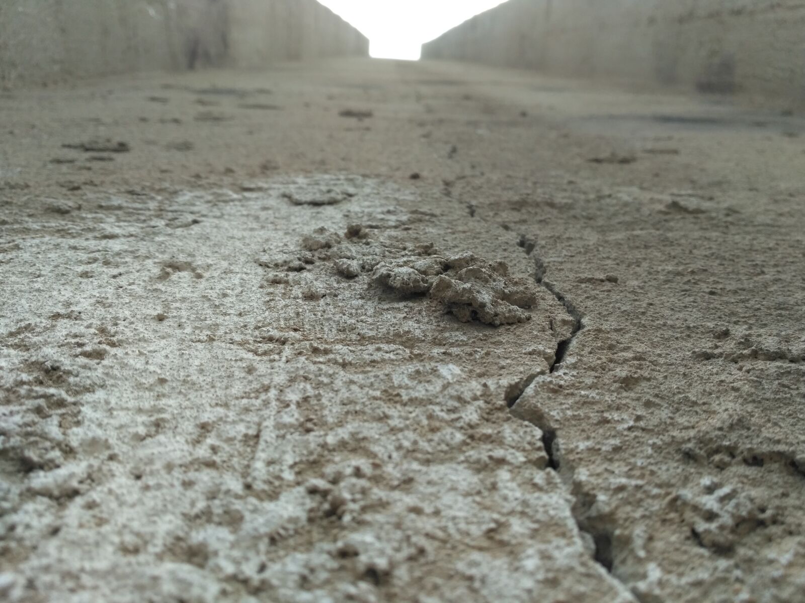Xiaomi Redmi 3S sample photo. Rift, broken, high-rise photography