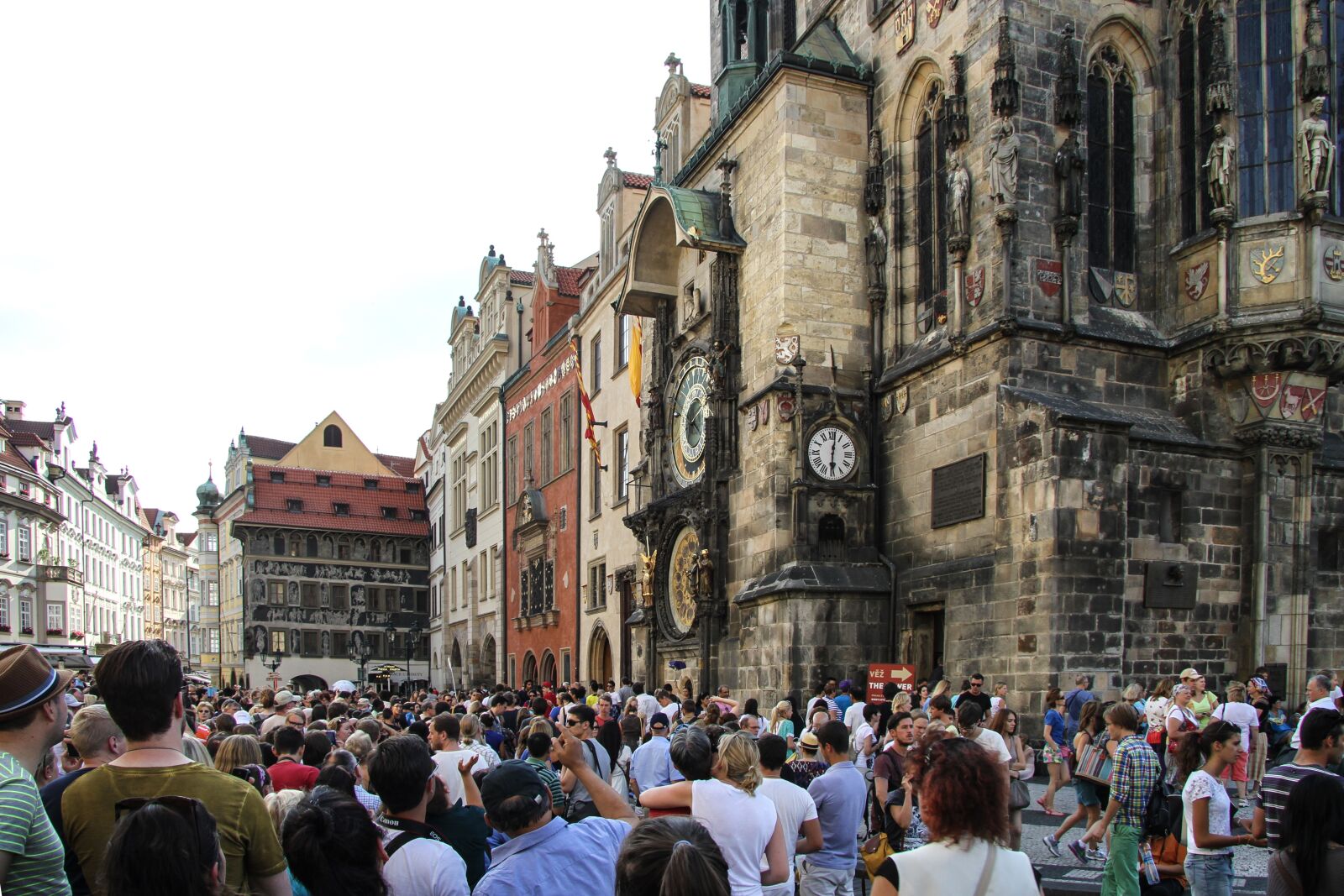 Canon EOS 7D sample photo. Crowd, group of people photography