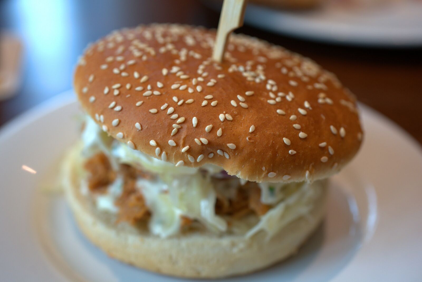 Sony FE 50mm F2.8 Macro sample photo. Hamburger, cook, burger photography