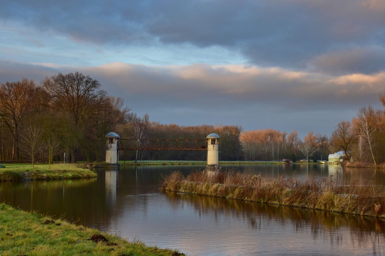 Nikon D5500 sample photo. River, elbe, lock photography
