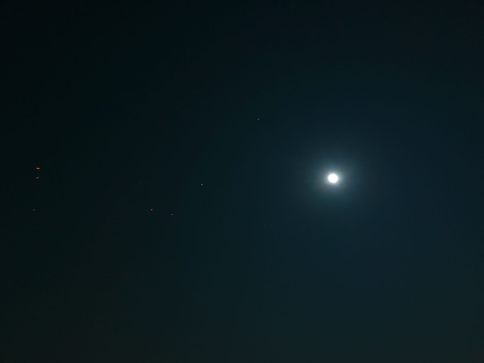 HUAWEI nova 2i sample photo. Sky, light, moon photography