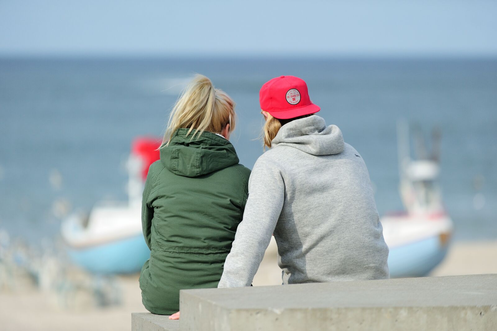 Nikon D700 sample photo. The sea, boyfriends, beach photography