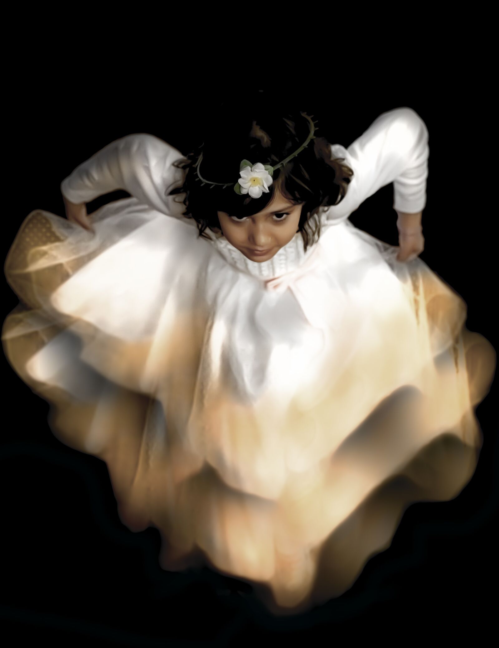 Sony FE 16-35mm F2.8 GM sample photo. Girl, dance, movement photography