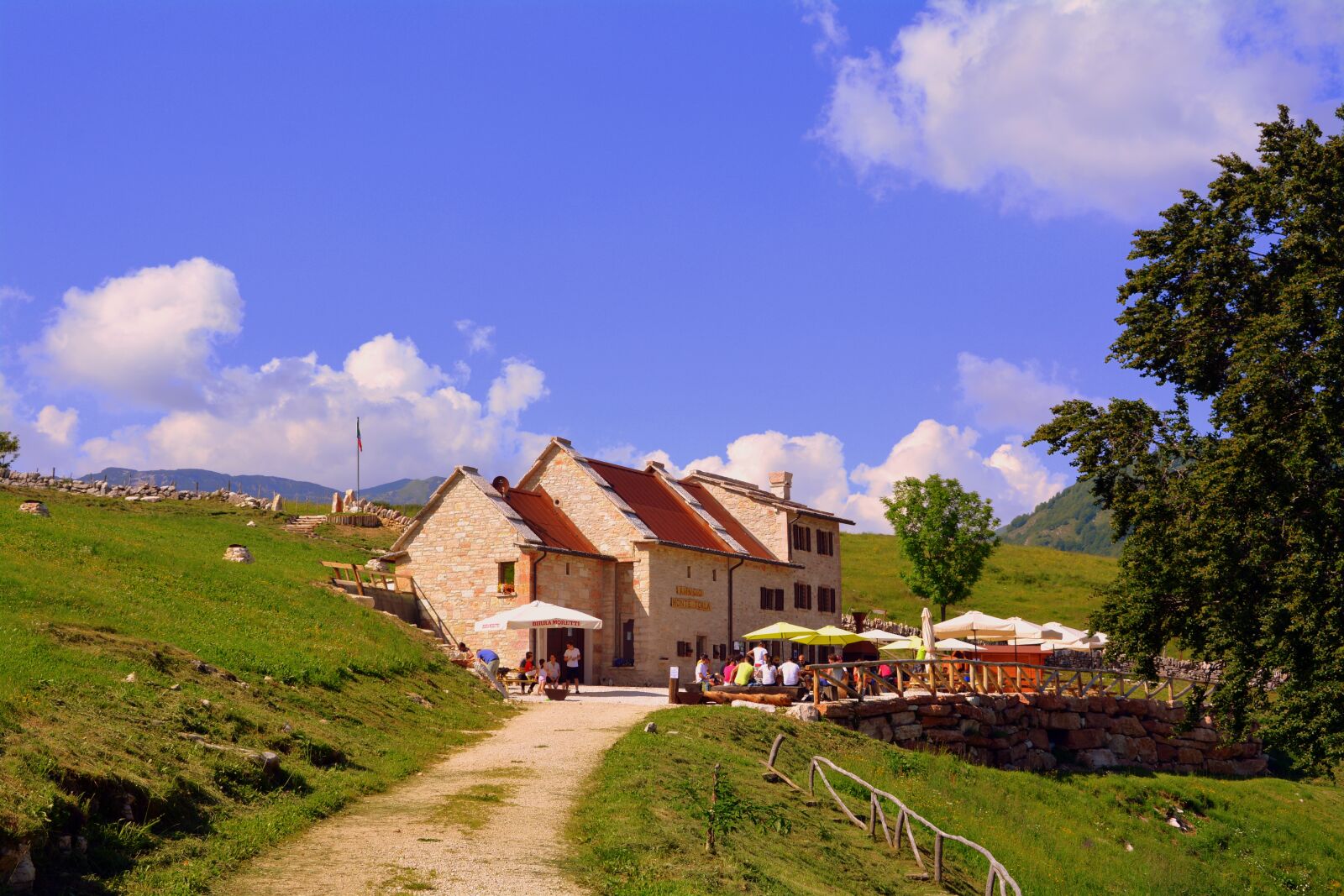 Nikon D7100 sample photo. Refuge, veneto, italy photography