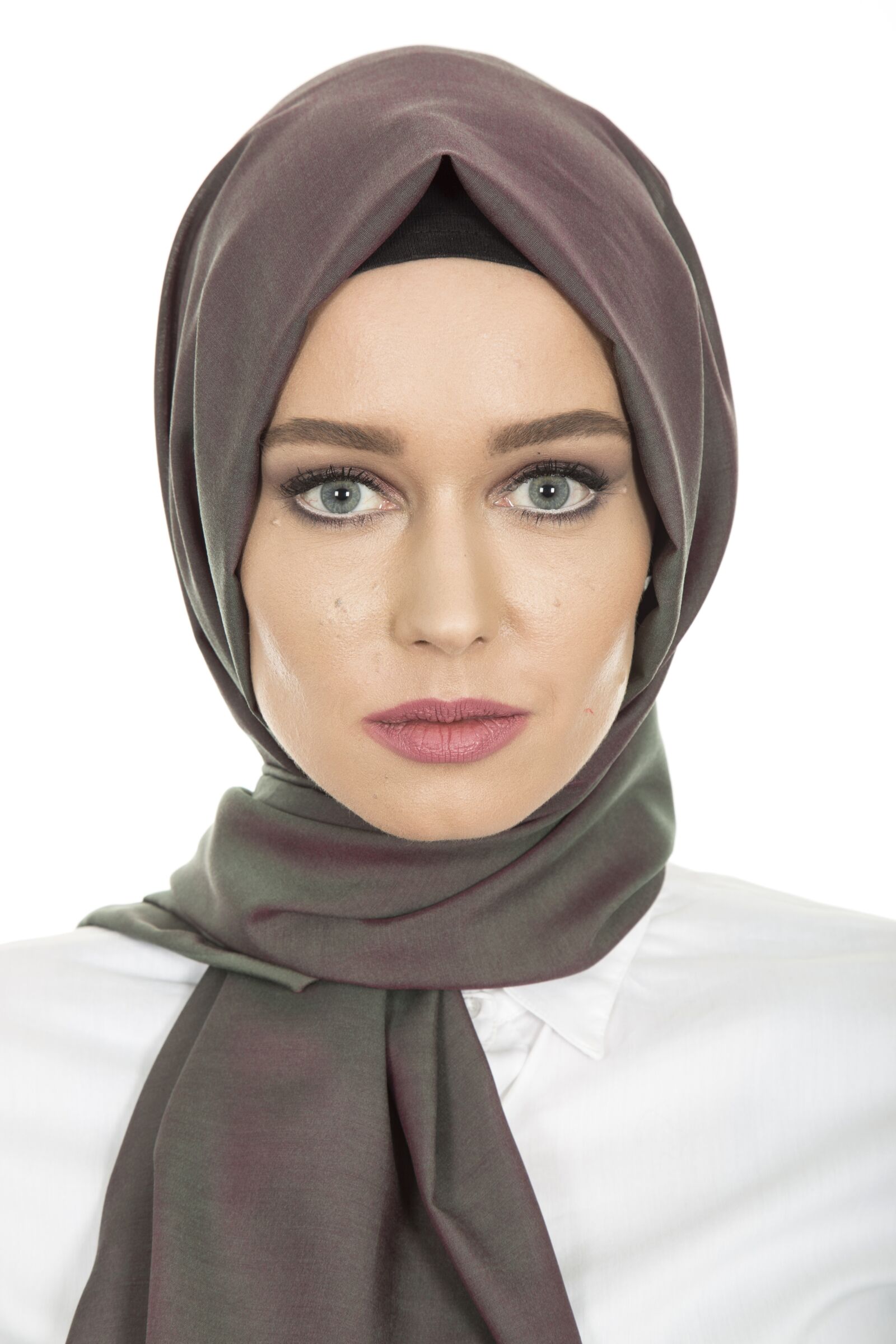 Canon EOS 6D + Canon EF 24-105mm F4L IS USM sample photo. Woman, fashion, islam photography