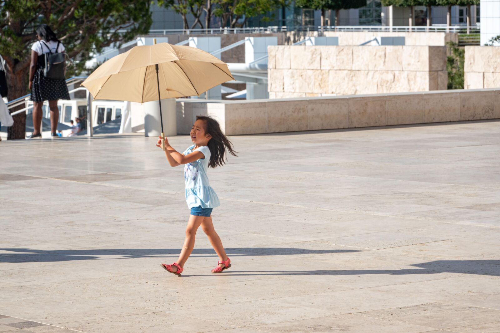 Sony Cyber-shot DSC-RX100 VI sample photo. Sun, parasol, tourism photography