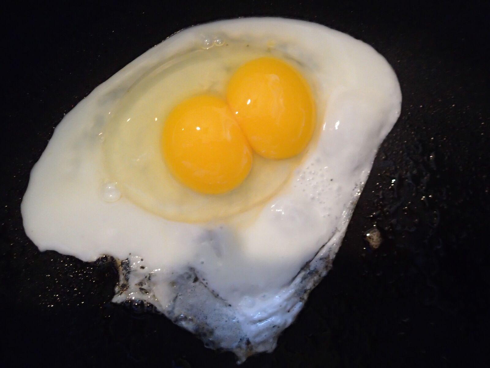 Olympus TG-2 sample photo. Eggs, frying pan, double photography