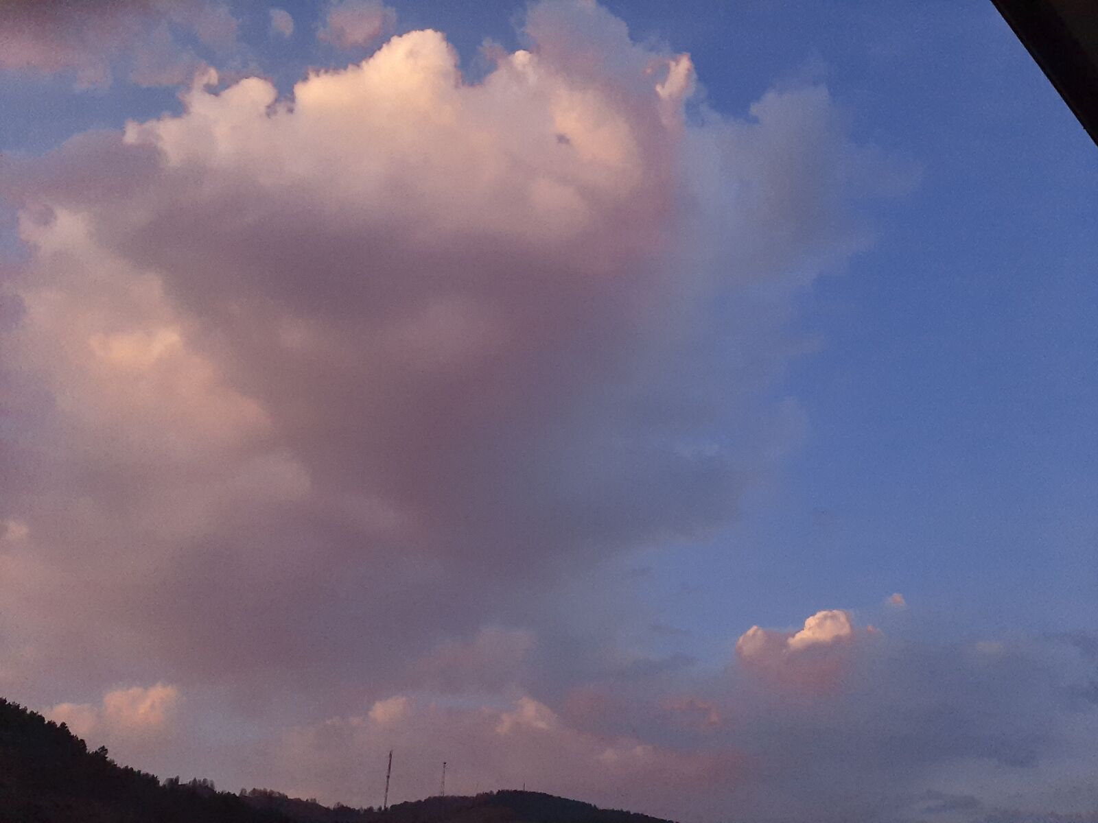 Samsung SM-A307FN sample photo. Sky, clouds, cover photography