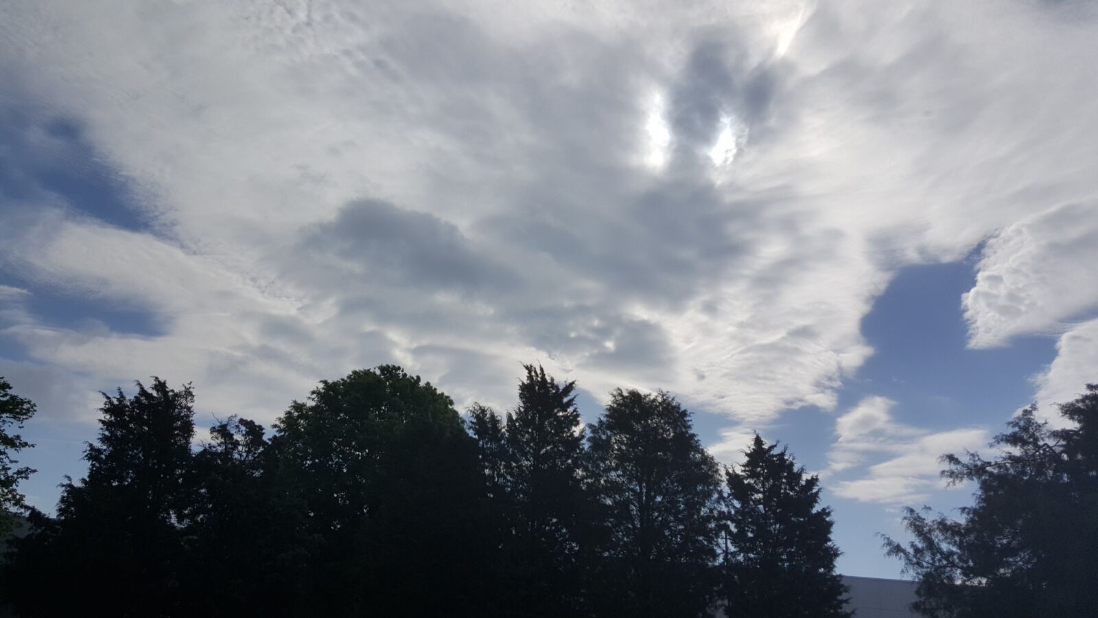 Samsung Galaxy S6 sample photo. Cloud, sky, trees photography
